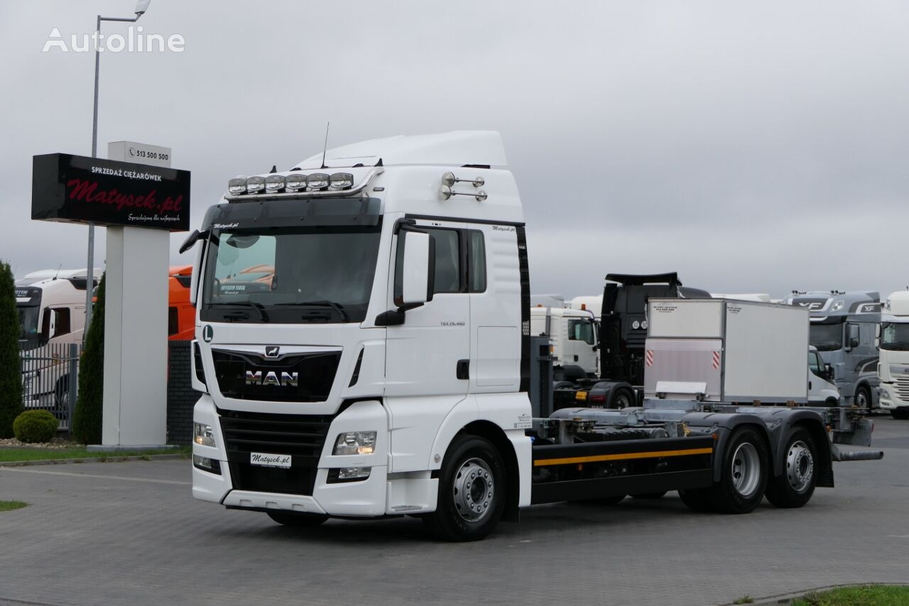 MAN TGX 26.460 - Cab chassis truck: picture 1
