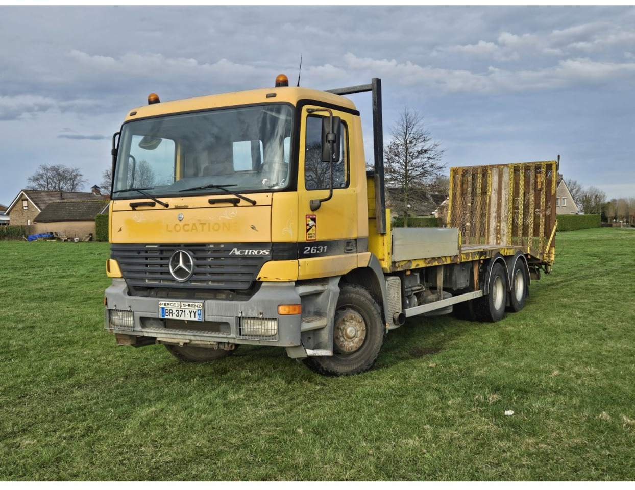 MERCEDES ACTROS 2631 TOW TRUCK 6x4 SPRING SUSPENSION MANUAL GEARBOX - Autotransporter truck: picture 1