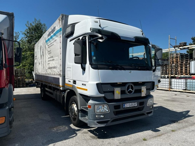 MERCEDES-BENZ ACTROS 1836 - Curtainsider truck: picture 1