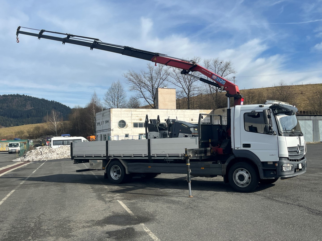 MERCEDES-BENZ ATEGO 1527, 2015, Crane HMF 1120-K5 + remote control - Crane truck: picture 2