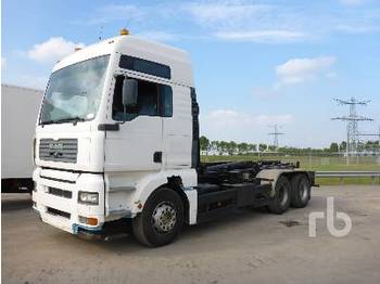 Container transporter/ Swap body truck Man TGA 26.410 6X4: picture 1