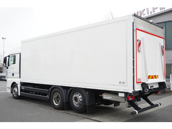 Isothermal truck Man TGX 26.460 6×2 E6 / IZOTERMA 19 pallets / Tail lift: picture 4