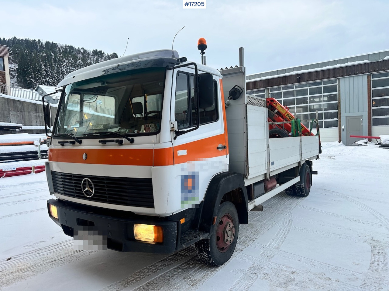 Mercedes 817 - Dropside/ Flatbed truck: picture 1