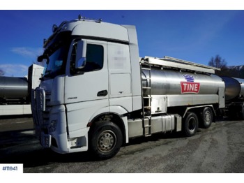 Tank truck Mercedes Actros: picture 1