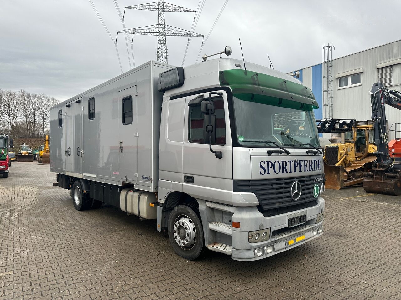 Mercedes-Benz 1831 Actros Pferdetransporter Gimmel für 6 Pferde Klima Retarder - Horse truck: picture 3