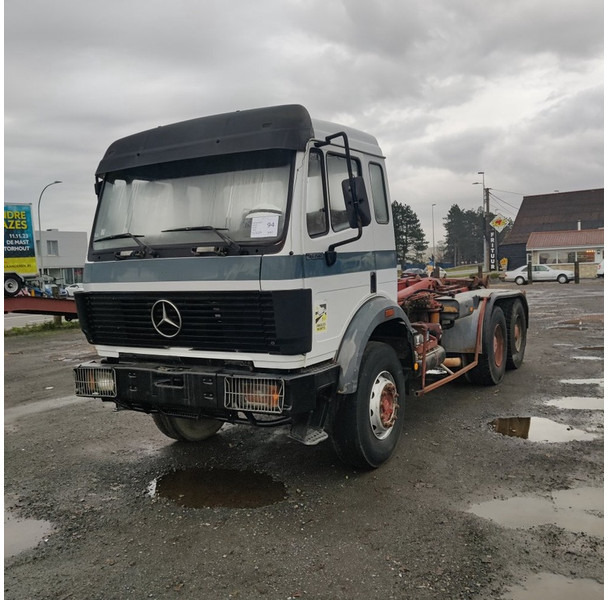 Mercedes-Benz 2629 - Container transporter/ Swap body truck: picture 1