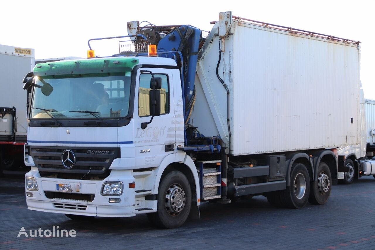 Mercedes-Benz ACTROS 2536 / 6X2 / WYWROTKA - 38 M3 + HDS LHO 150Z / DO ŚMIECI - Tipper, Crane truck: picture 1