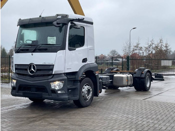 Mercedes-Benz Actros 1824L NEW RHD  - Cab chassis truck: picture 1