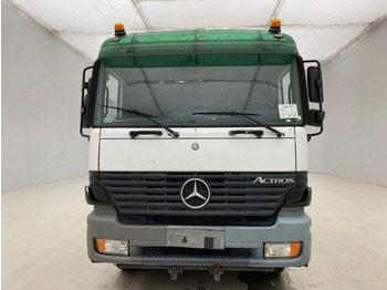 Dropside/ Flatbed truck, Crane truck Mercedes-Benz Actros 1831: picture 2