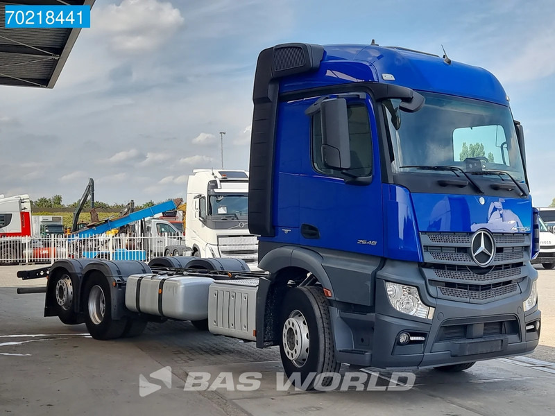 Mercedes-Benz Actros 2546 6X2 Retarder StreamSpace ACC Navi Euro 6 - Cab chassis truck: picture 5