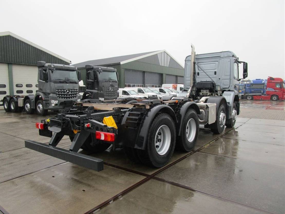 Mercedes-Benz Arocs 3240 8x4 New  - Cab chassis truck: picture 5