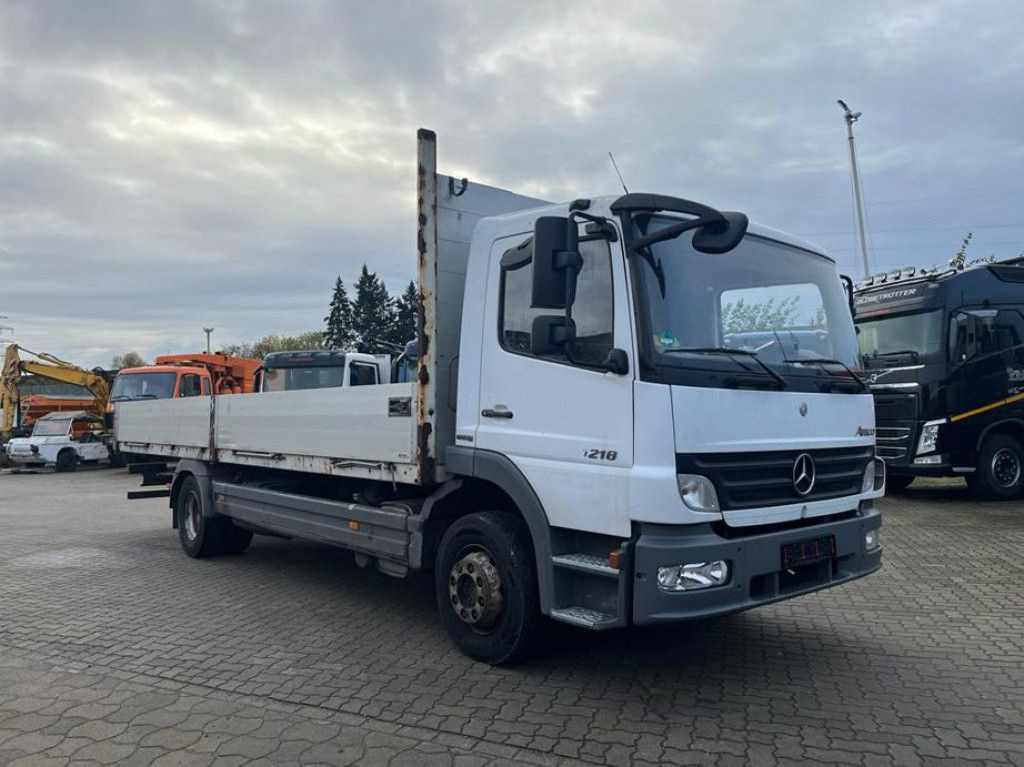 Mercedes-Benz Atego 1218 L Pritsche  - Dropside/ Flatbed truck: picture 2