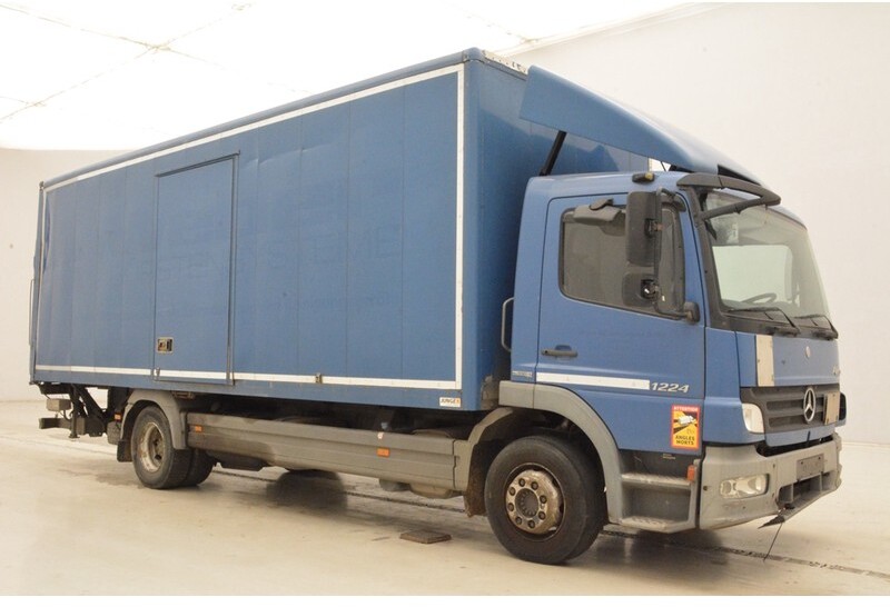Mercedes-Benz Atego 1224 - Box truck: picture 3