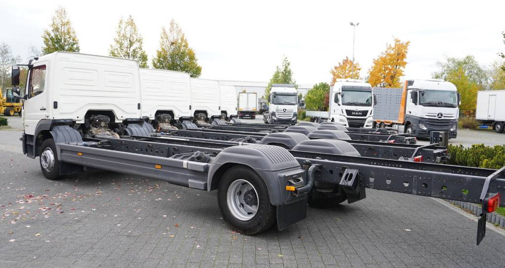 Mercedes-Benz Atego 1530 L 4×2 E6 / length 7,4m / 5 pieces  - Skip loader truck: picture 5