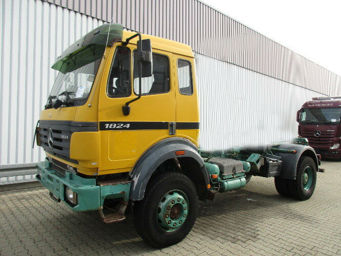 Mercedes-Benz SK 1824 AK 4x4 SK 1824 AK 4x4 Chassis Sitzhzg. - Cab chassis truck: picture 1