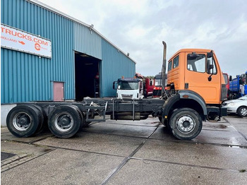 Cab chassis truck Mercedes-Benz SK 2527 K 6x4 FULL STEEL CHASSIS (MANUAL GEARBOX / FULL STEEL SUSPENSION / REDUCTION AXLES / V6 ENGINE): picture 4