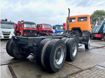 Cab chassis truck Mercedes-Benz SK 2527 K 6x4 FULL STEEL CHASSIS (MANUAL GEARBOX / FULL STEEL SUSPENSION / REDUCTION AXLES / V6 ENGINE): picture 3