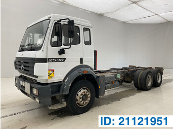 Cab chassis truck Mercedes-Benz SK 2538 - 6x2: picture 1