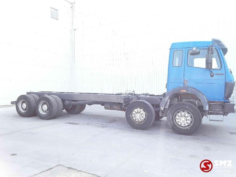 Cab chassis truck Mercedes-Benz SK 3535: picture 5