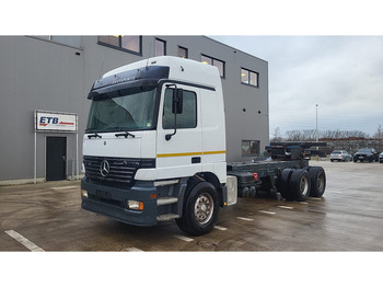 Mercedes-Benz actros 2643 (GRAND PONT / EPS / MP1 / 10 ROUES / 6X4) - Cab chassis truck: picture 1