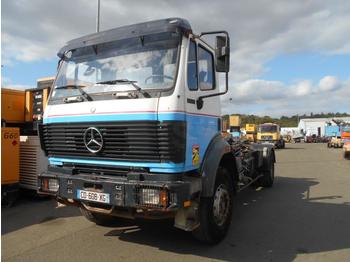 Hook lift truck Mercedes SK 2031: picture 1