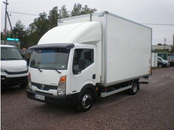 Isothermal truck NISSAN Cabstar F 24: picture 1