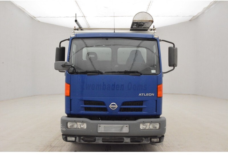 Nissan Atleon 45.13 - Box truck: picture 2
