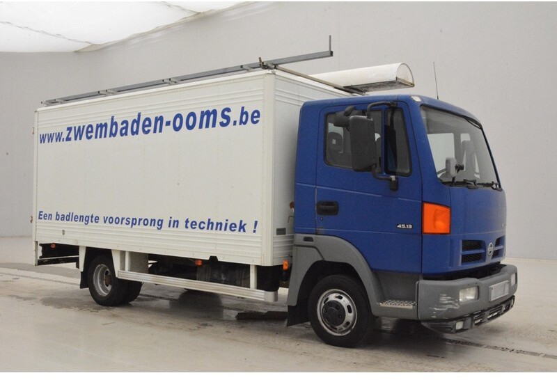 Nissan Atleon 45.13 - Box truck: picture 3