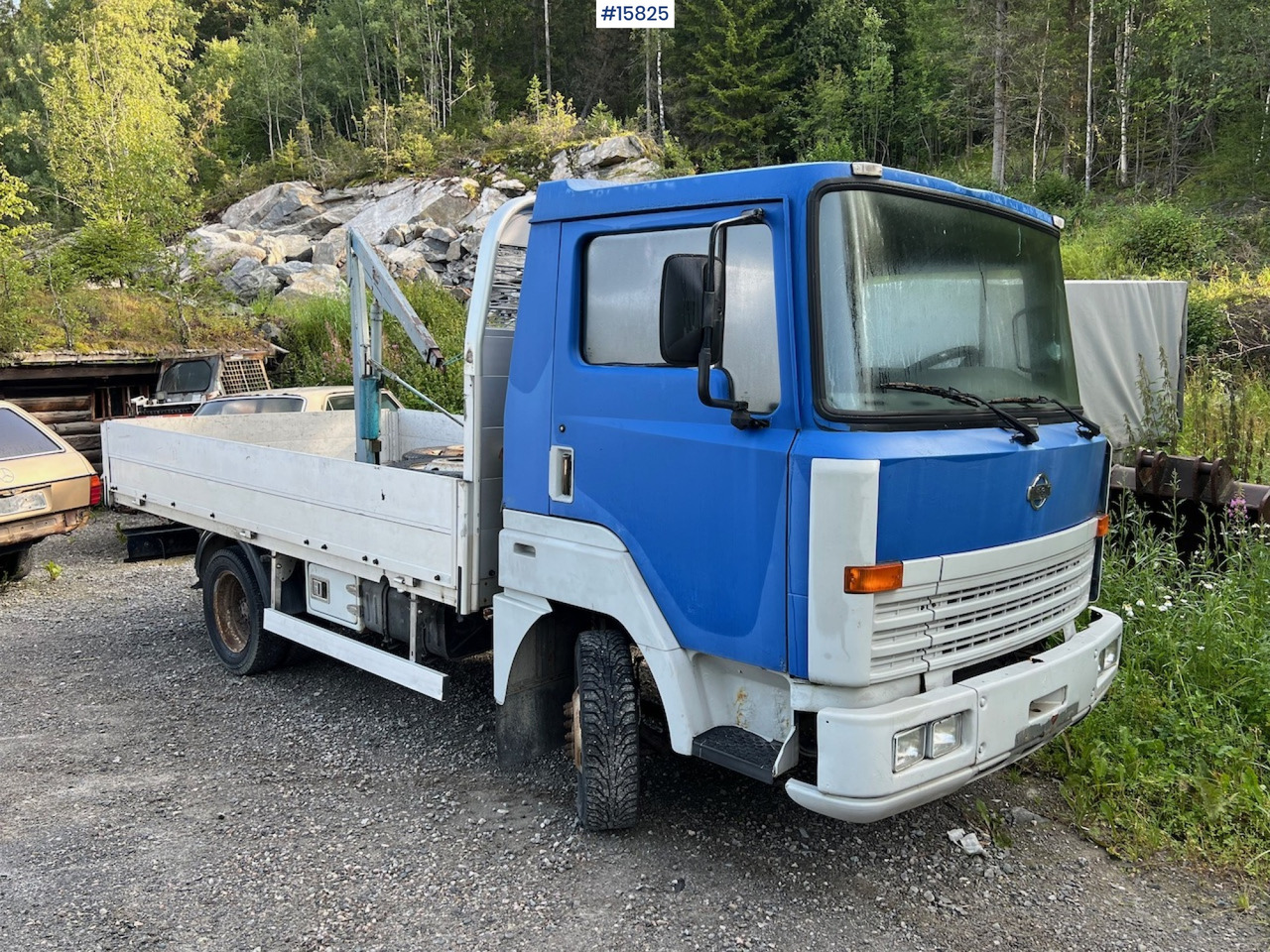 Nissan ECO-45 - Dropside/ Flatbed truck: picture 1