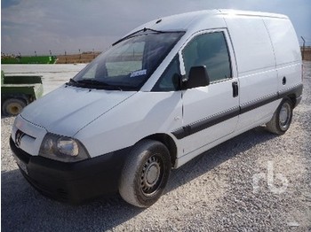 Box truck Peugeot EXPERT 2.0 HDI: picture 1