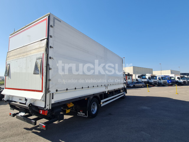 RENAULT D280.16 - Curtainsider truck: picture 3