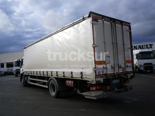 RENAULT D320 - Curtainsider truck: picture 3