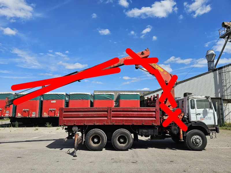 Renault G330 - Dropside/ Flatbed truck: picture 4