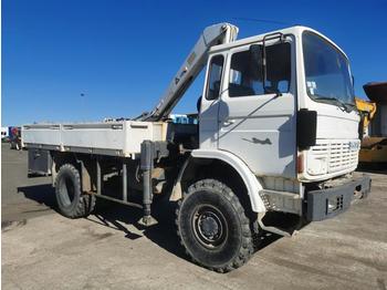 Dropside/ Flatbed truck, Crane truck Renault G 230: picture 1