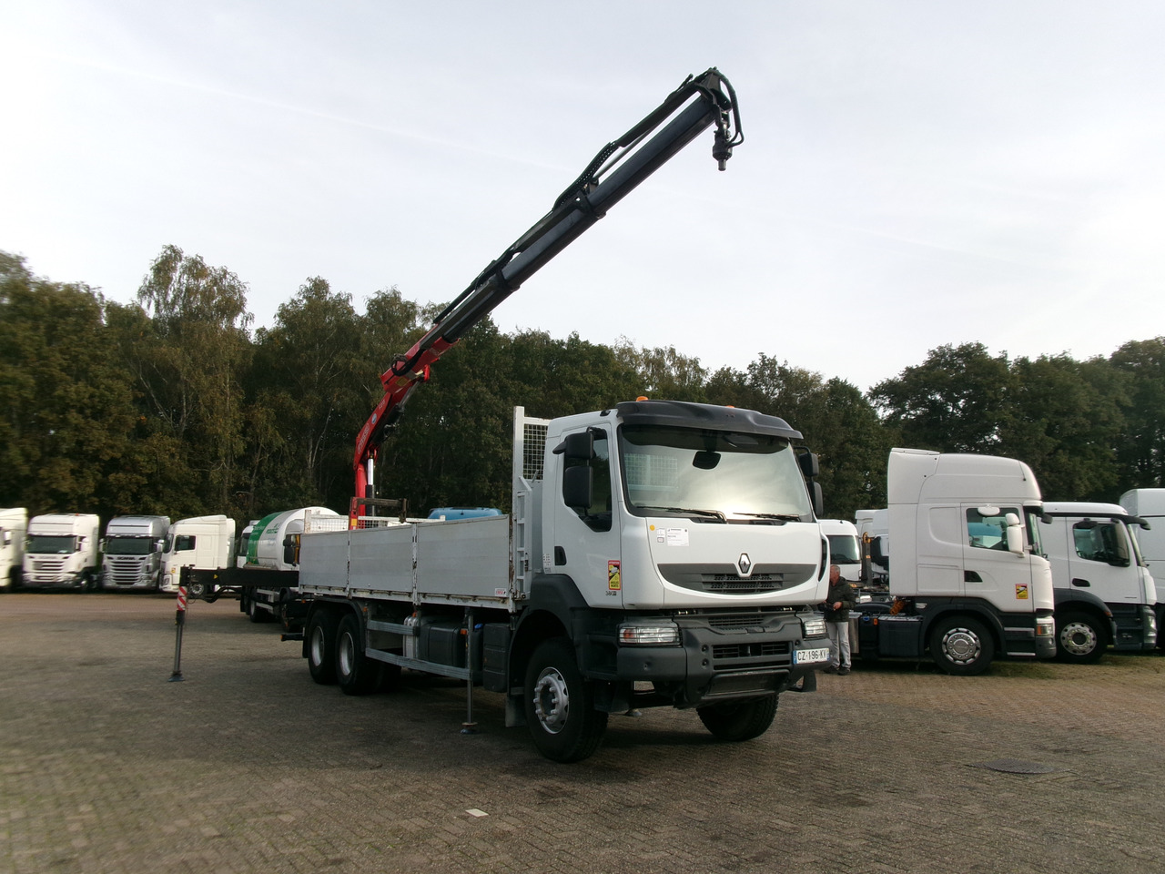 Renault Kerax 380 dxi 6x4 + Fassi F215A.0.23 - Dropside/ Flatbed truck, Crane truck: picture 2