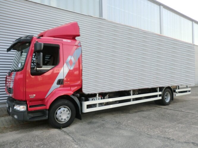 Renault Midlum 220 DXi 4x2 Chassi Länge 7,5 m Klima/NSW - Cab chassis truck: picture 1