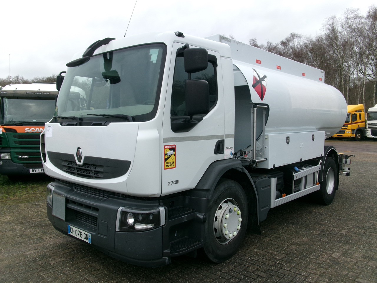 Renault Premium 270 4x2 fuel tank 13.8 m3 / 4 comp / ADR 16/05/24 - Tank truck: picture 1