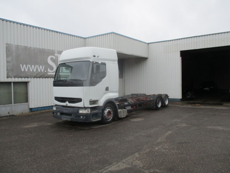 Renault Premium 385 , 6x2 , Manual , Euro 2 - Cab chassis truck: picture 1