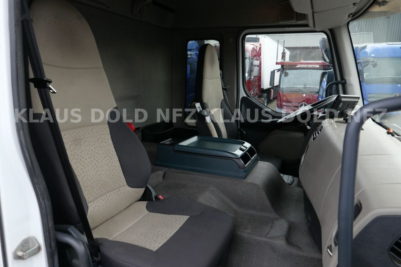 Box truck Renault Premium 430 6x2 Koffer + tail lift: picture 29