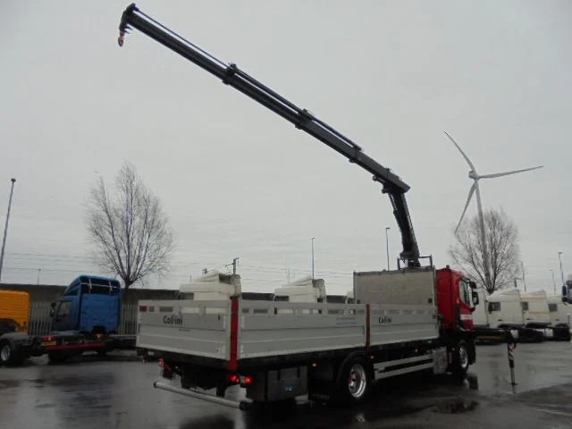 Renault T 430 - Dropside/ Flatbed truck, Crane truck: picture 4