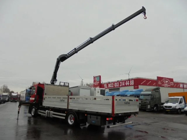 Renault T 430 - Dropside/ Flatbed truck, Crane truck: picture 3