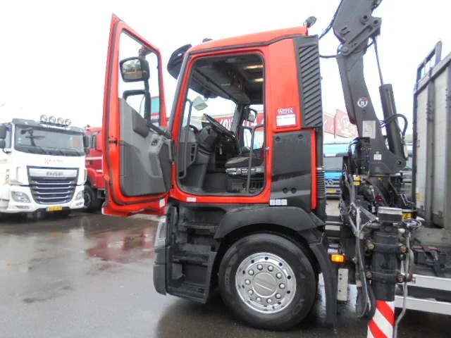 Renault T 430 - Dropside/ Flatbed truck, Crane truck: picture 5