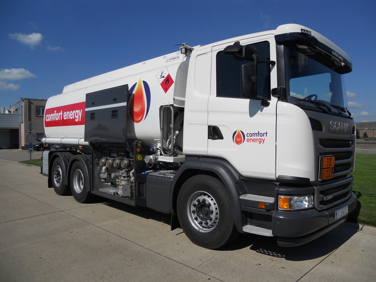 Tank truck Scania G370: picture 3