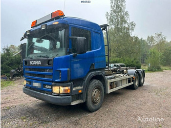 Scania P124 420 Hook Truck - Hook lift truck: picture 1