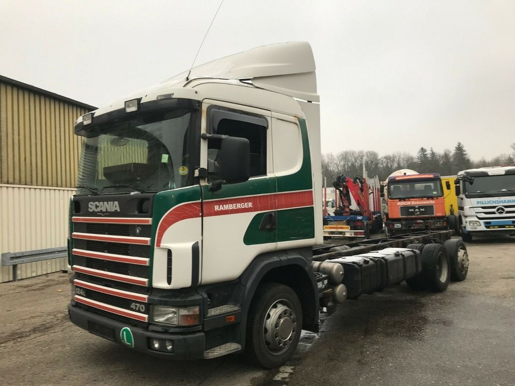 Cab chassis truck Scania R114 380: picture 2
