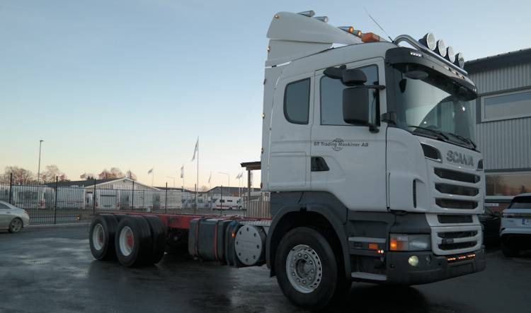 Scania R620  - Cab chassis truck: picture 1