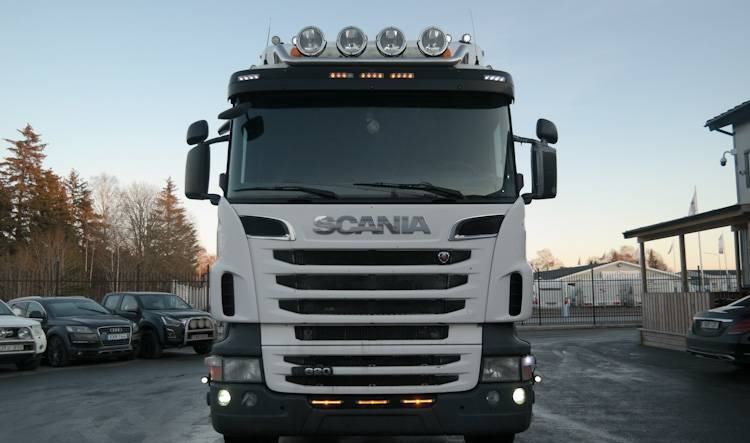 Scania R620  - Cab chassis truck: picture 2