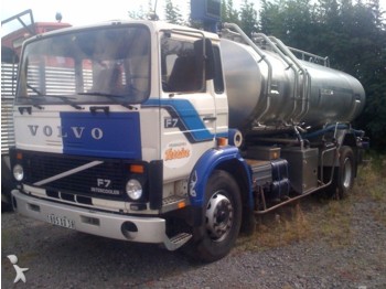 Volvo F7 - Tank truck