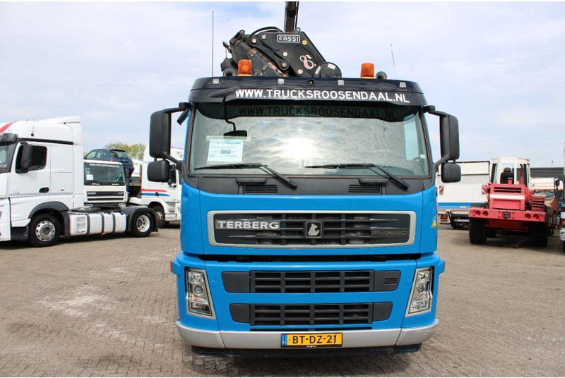 Terberg FM 2850 hiab 200c + 10x4 + fully functional + euro 5 - Crane truck: picture 4