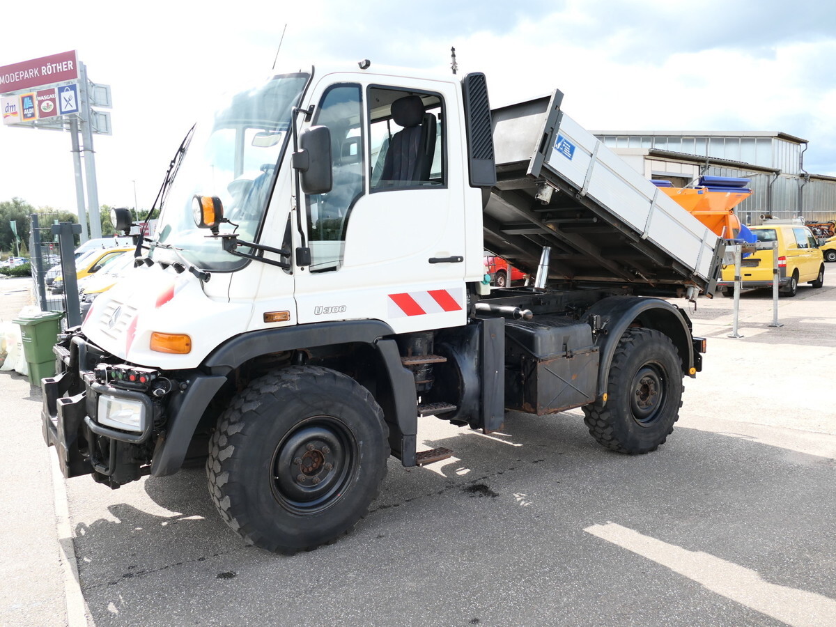 UNIMOG U300 AHK KLIMA ZAPFWELLE VORNE TEMPOMAT - Tipper, Utility/ Special vehicle: picture 1